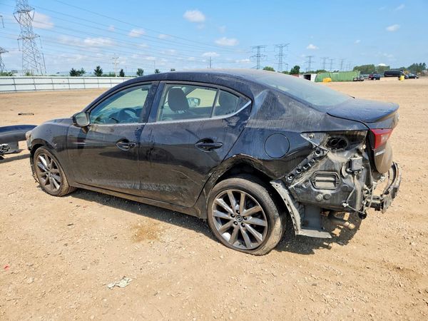 2018 MAZDA 3 Touring