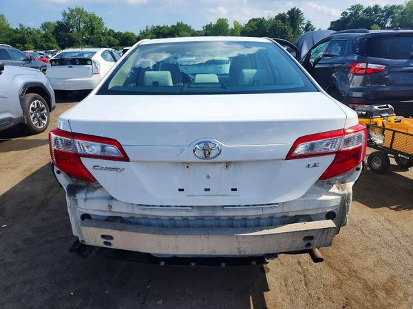2012 TOYOTA CAMRY