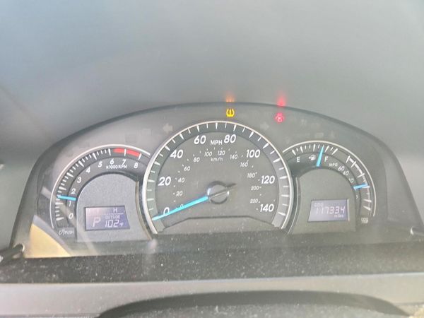 2012 TOYOTA CAMRY