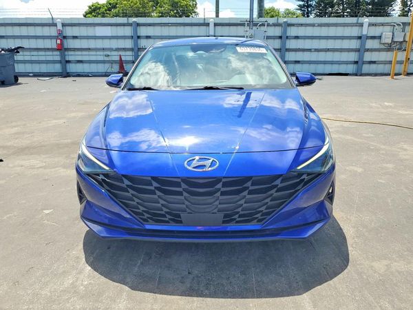 2021 HYUNDAI ELANTRA SEL w/ Convenience Pkg