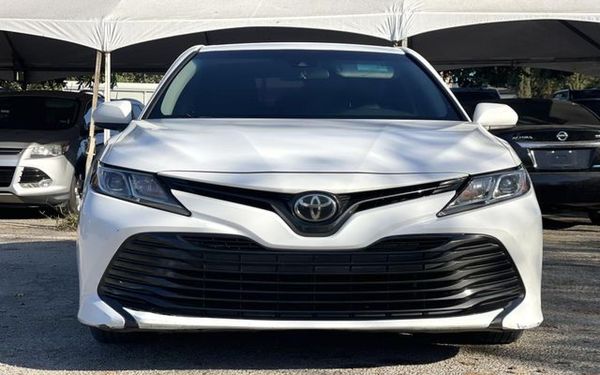 2018 TOYOTA CAMRY