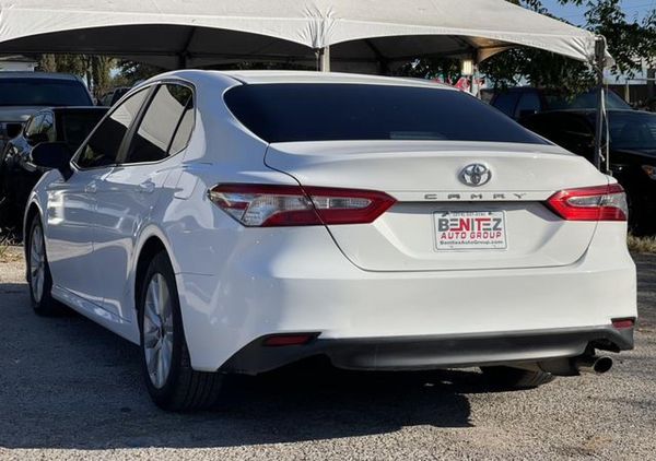 2018 TOYOTA CAMRY