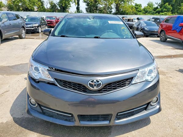 2013 TOYOTA CAMRY
