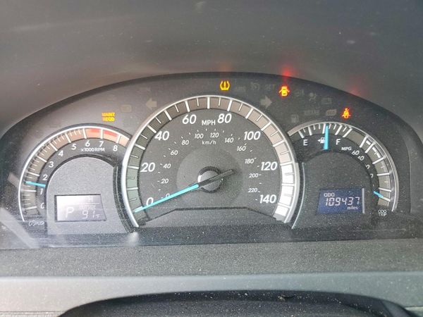 2013 TOYOTA CAMRY