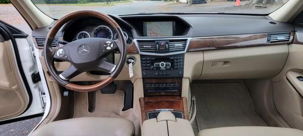 2012 MERCEDES-BENZ E