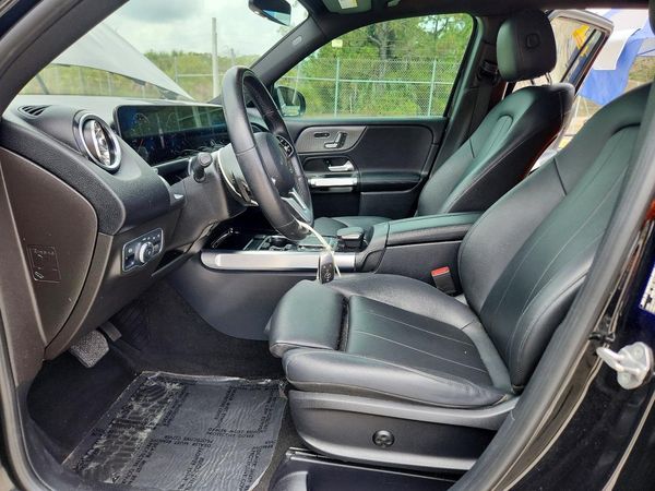 2021 MERCEDES-BENZ GLB GLB250