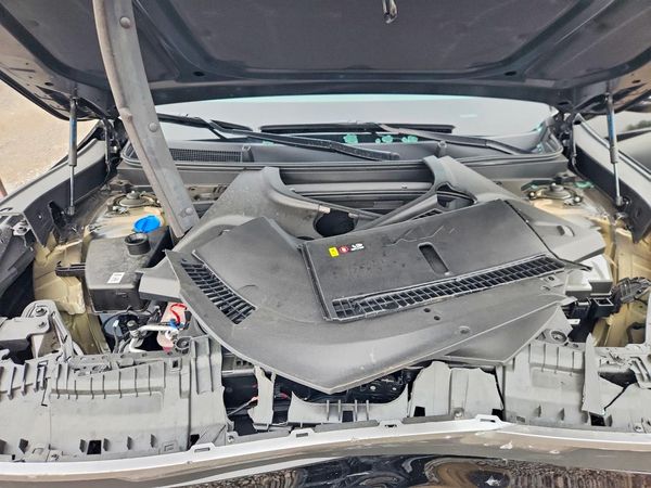 2026 KIA EV9 — Engine bay