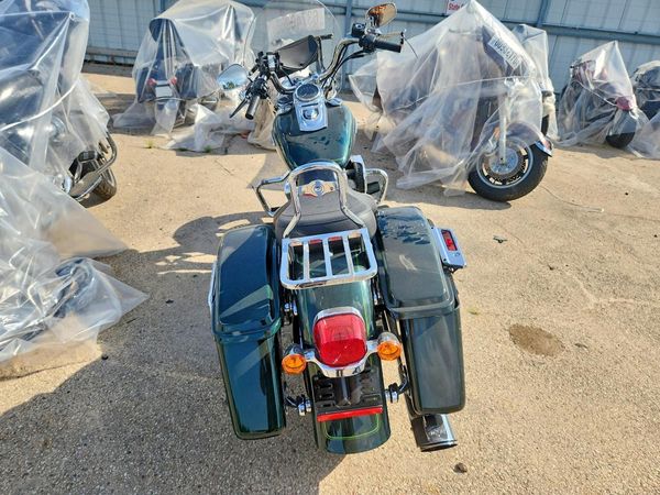 2016 HARLEY-DAVIDSON FL