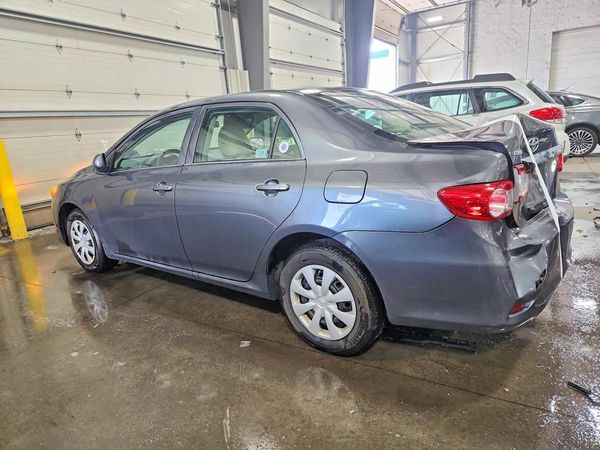 2013 TOYOTA COROLLA