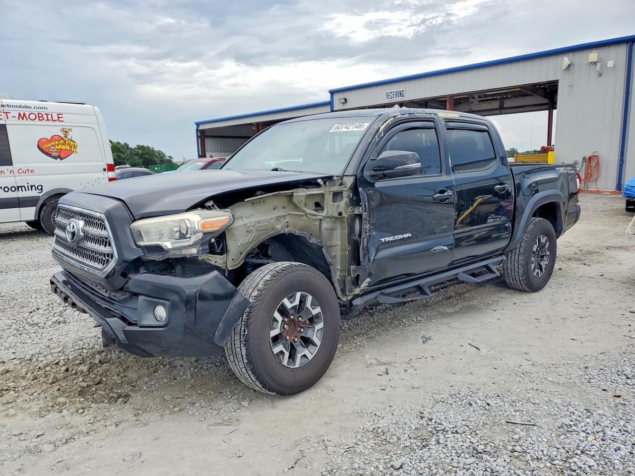 2017 TOYOTA TACOMA