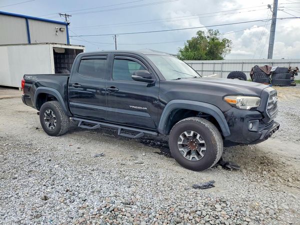 2017 TOYOTA TACOMA