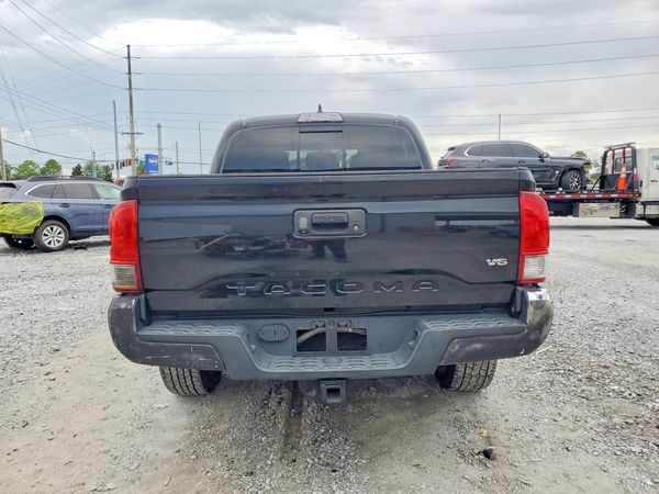 2017 TOYOTA TACOMA