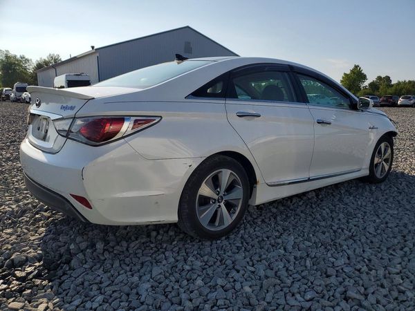 2012 HYUNDAI SONATA Middle level