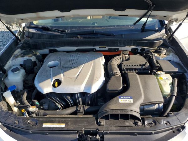 2012 HYUNDAI SONATA Middle level