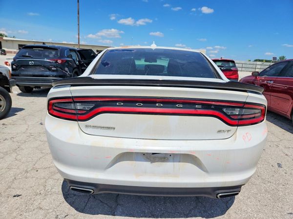 2015 DODGE CHARGER SXT