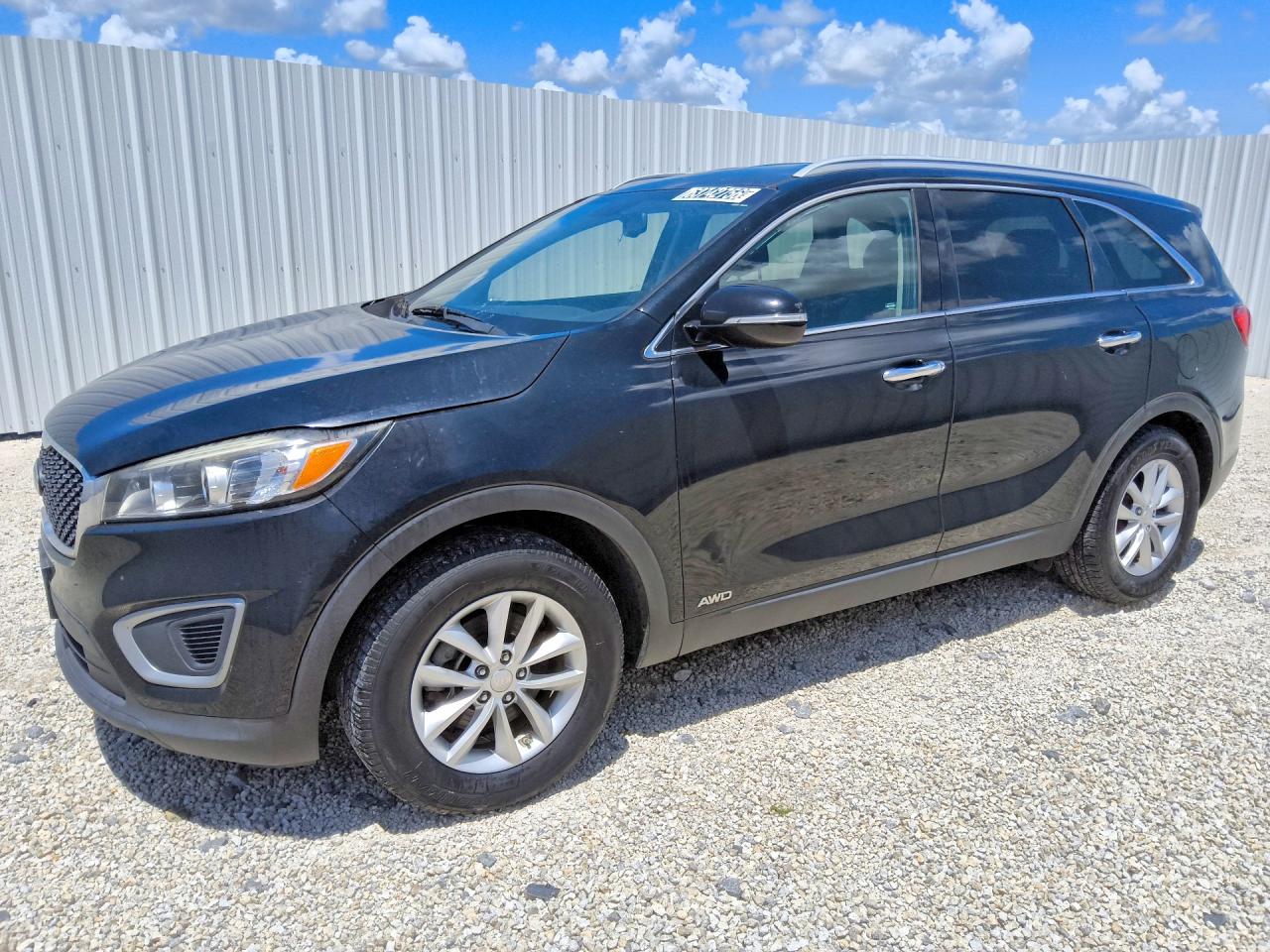 2017 KIA SORENTO L, LX