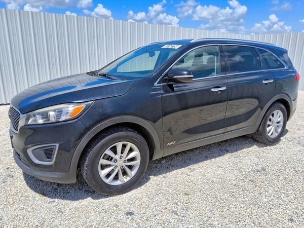 2017 KIA SORENTO L, LX