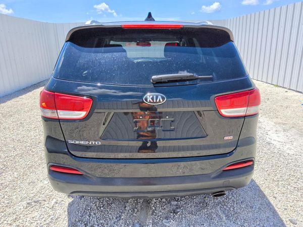 2017 KIA SORENTO L, LX