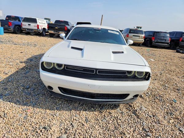 2016 DODGE CHALLENGER SXT