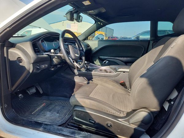 2016 DODGE CHALLENGER SXT