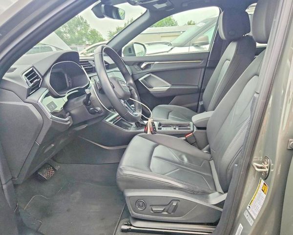 2021 AUDI Q3