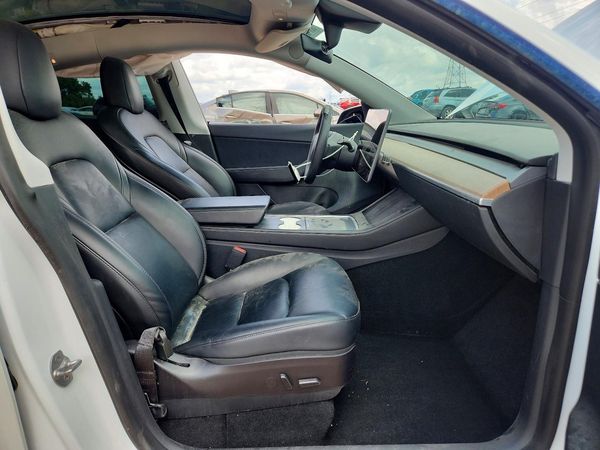 2021 TESLA MODEL Y — DENT