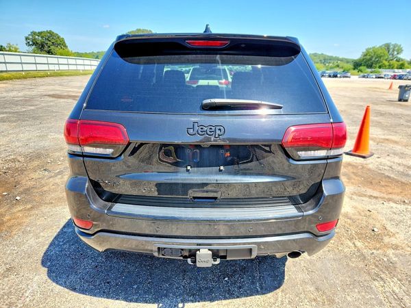 2017 JEEP GRAND CHEROKEE LAREDO 4X4