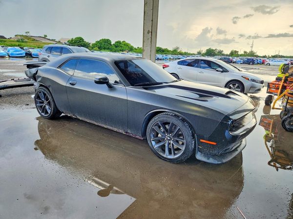 2021 DODGE CHALLENGER SXT