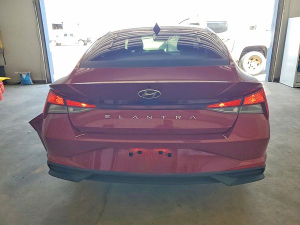 2021 HYUNDAI ELANTRA SE
