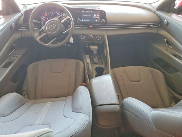 2021 HYUNDAI ELANTRA SE