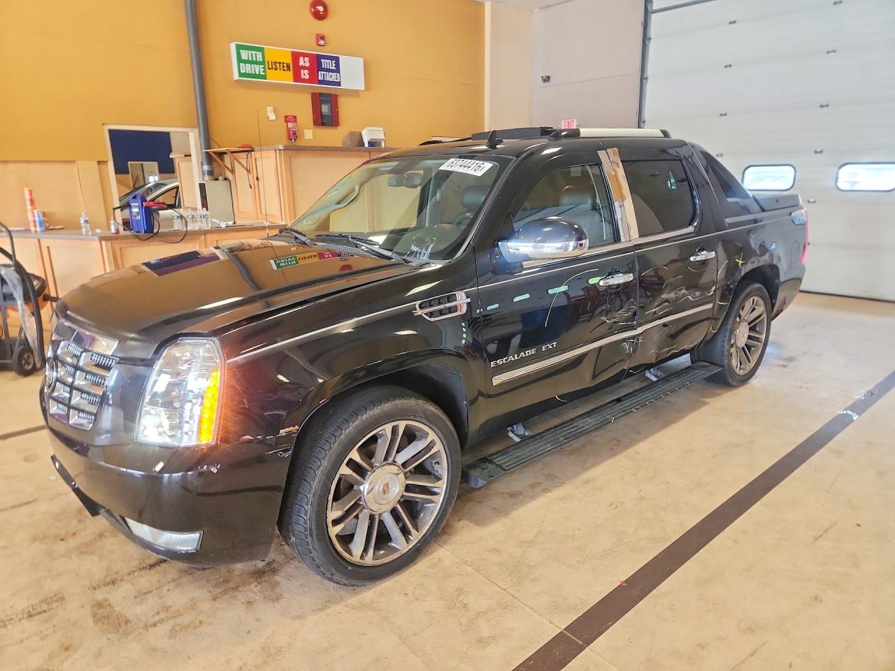2013 CADILLAC ESCALADE