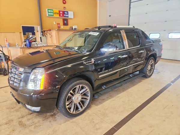 2013 CADILLAC ESCALADE