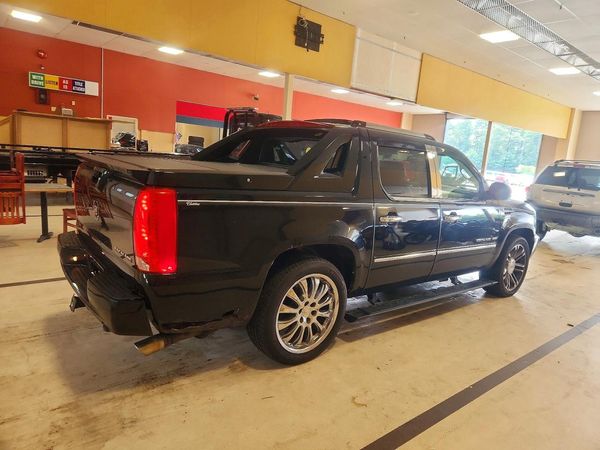 2013 CADILLAC ESCALADE