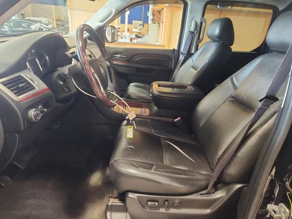 2013 CADILLAC ESCALADE