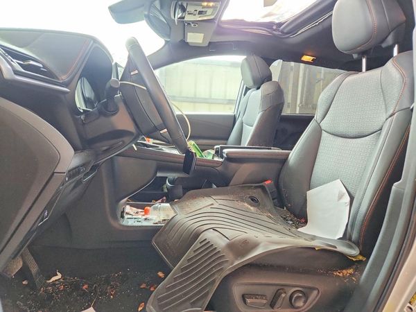 2023 TOYOTA SIENNA XSE