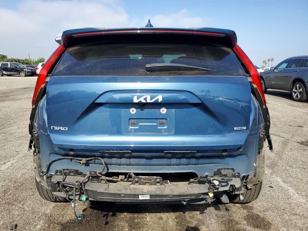 2023 KIA NIRO