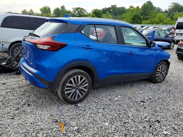 2022 NISSAN KICKS SV