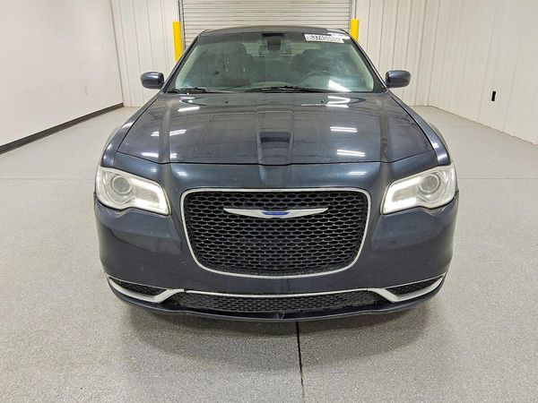 2018 CHRYSLER 300