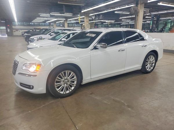 2012 CHRYSLER 300 — DSFA — Front 3/4