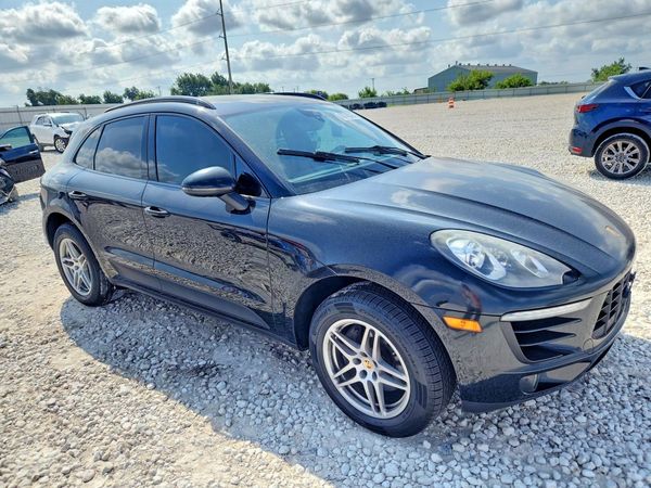 2017 PORSCHE MACAN