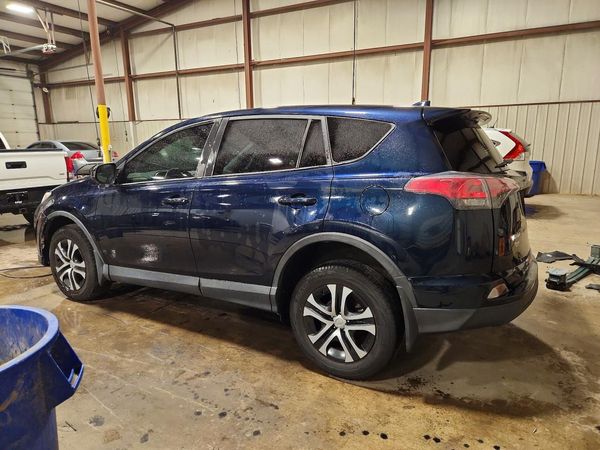 2018 TOYOTA RAV4 LE