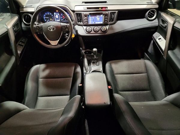 2018 TOYOTA RAV4 LE