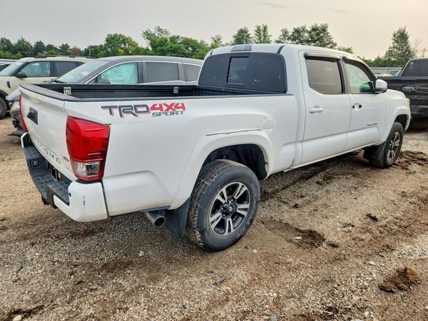 2017 TOYOTA TACOMA