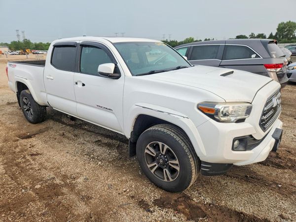 2017 TOYOTA TACOMA