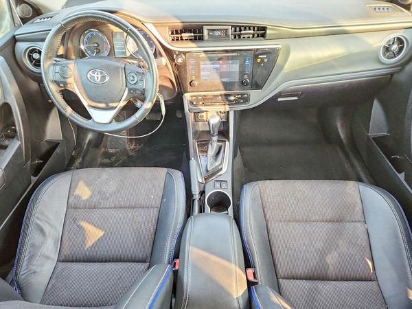 2017 TOYOTA COROLLA