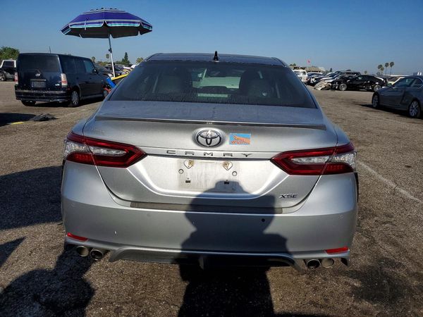 2018 TOYOTA CAMRY