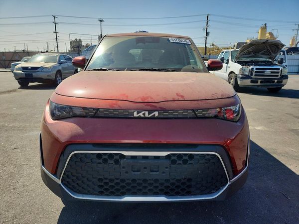 2023 KIA SOUL LX, S