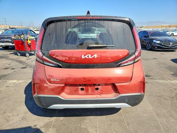 2023 KIA SOUL LX, S