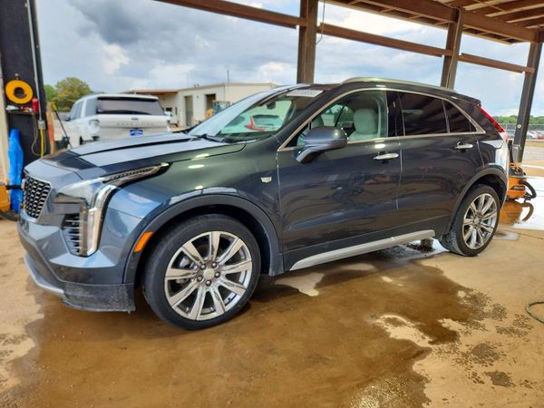 2019 CADILLAC XT4 Premium Luxury