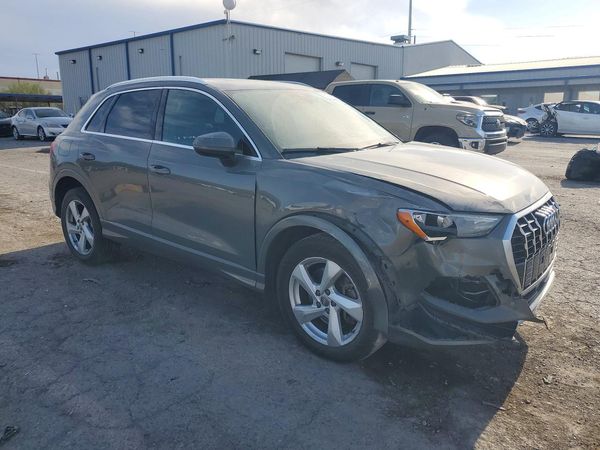2019 AUDI Q3 quattro Premium